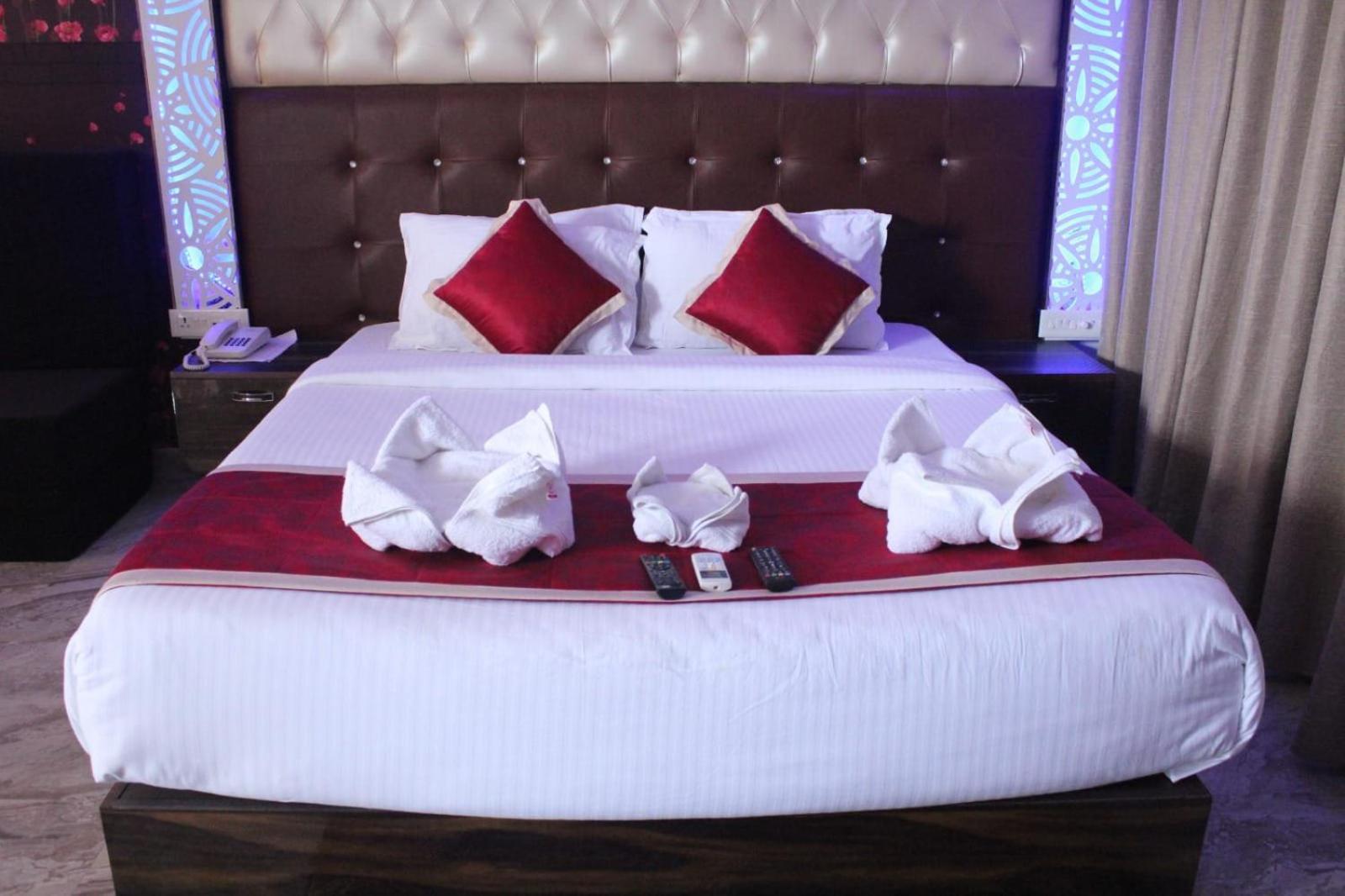 Royal Villa Beach Resort Govind Nagar Exterior foto